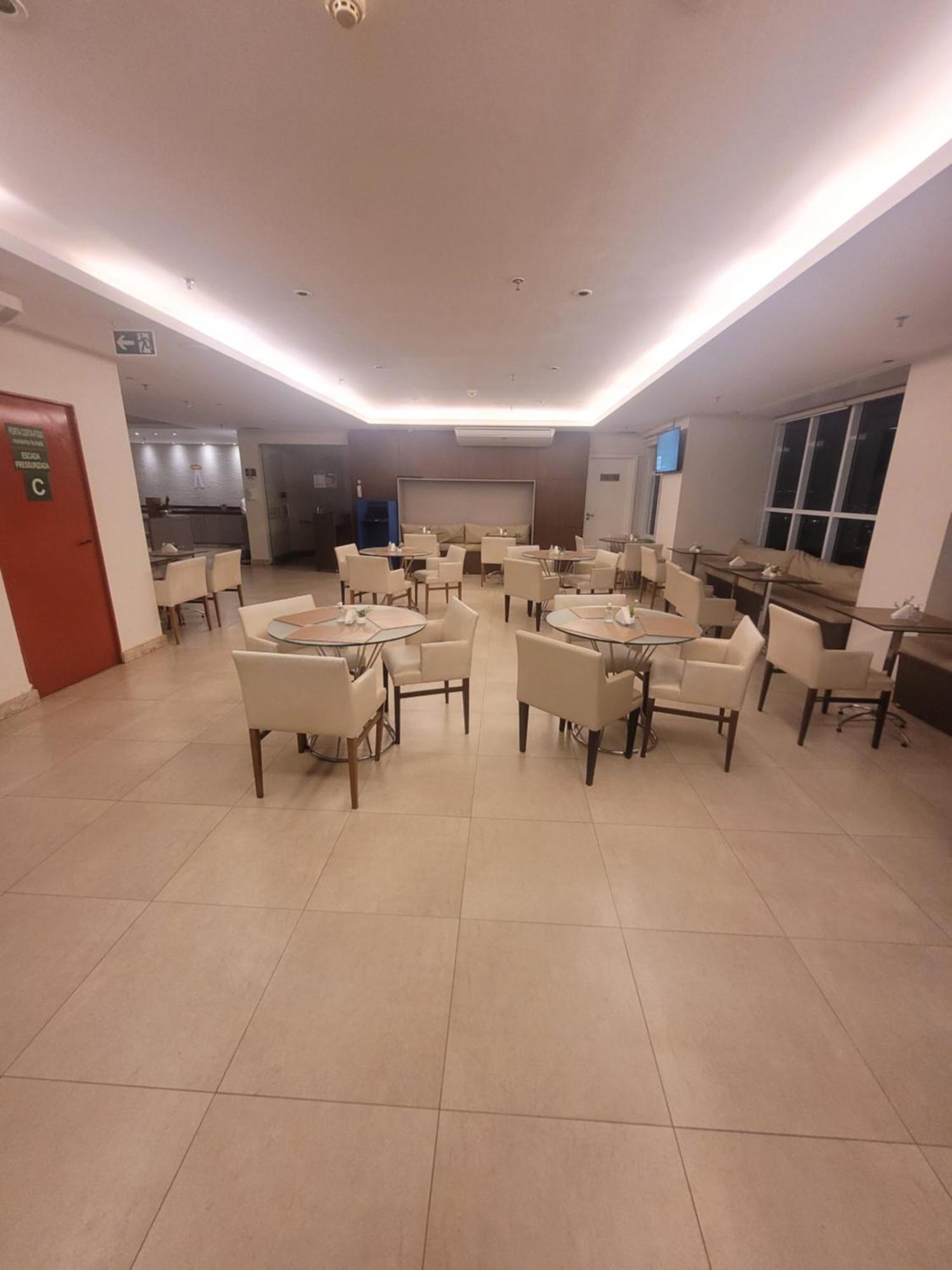 فندق Saint Moritz Express Vista Esplanada By Rei Dos Flats برازيليا المظهر الخارجي الصورة