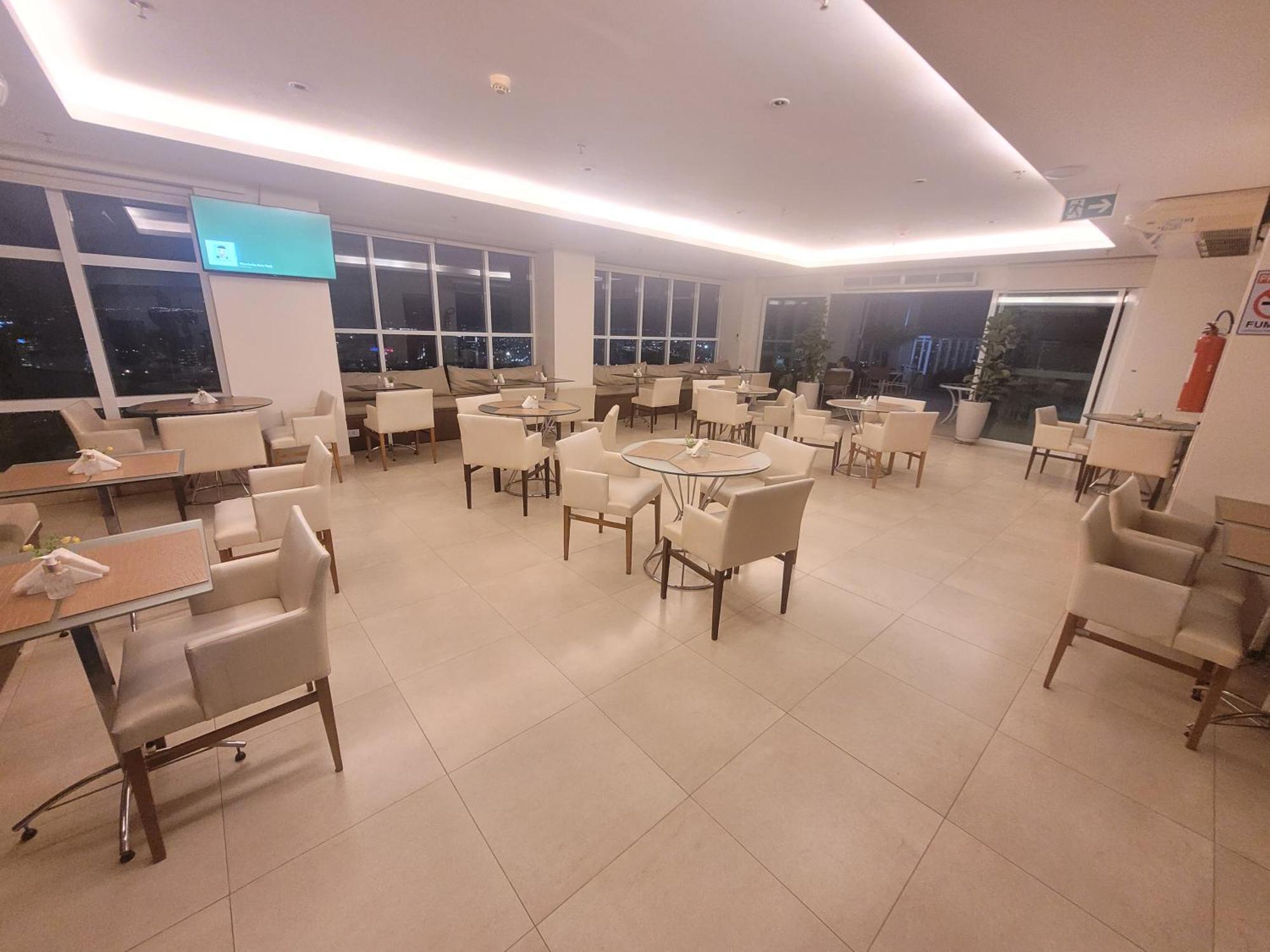 فندق Saint Moritz Express Vista Esplanada By Rei Dos Flats برازيليا المظهر الخارجي الصورة